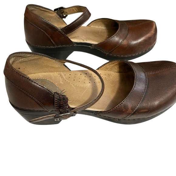 Dansko Holland Clogs Size 7.5 Brown Leather w/Strap. - Picture 7 of 10